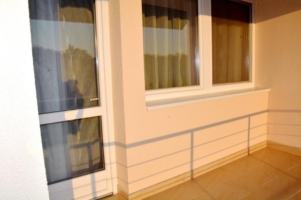 Molnar Vendeghaz Hotel Ujfeherto Екстериор снимка